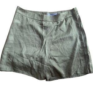 Silky olive green skort Amiiélin size L